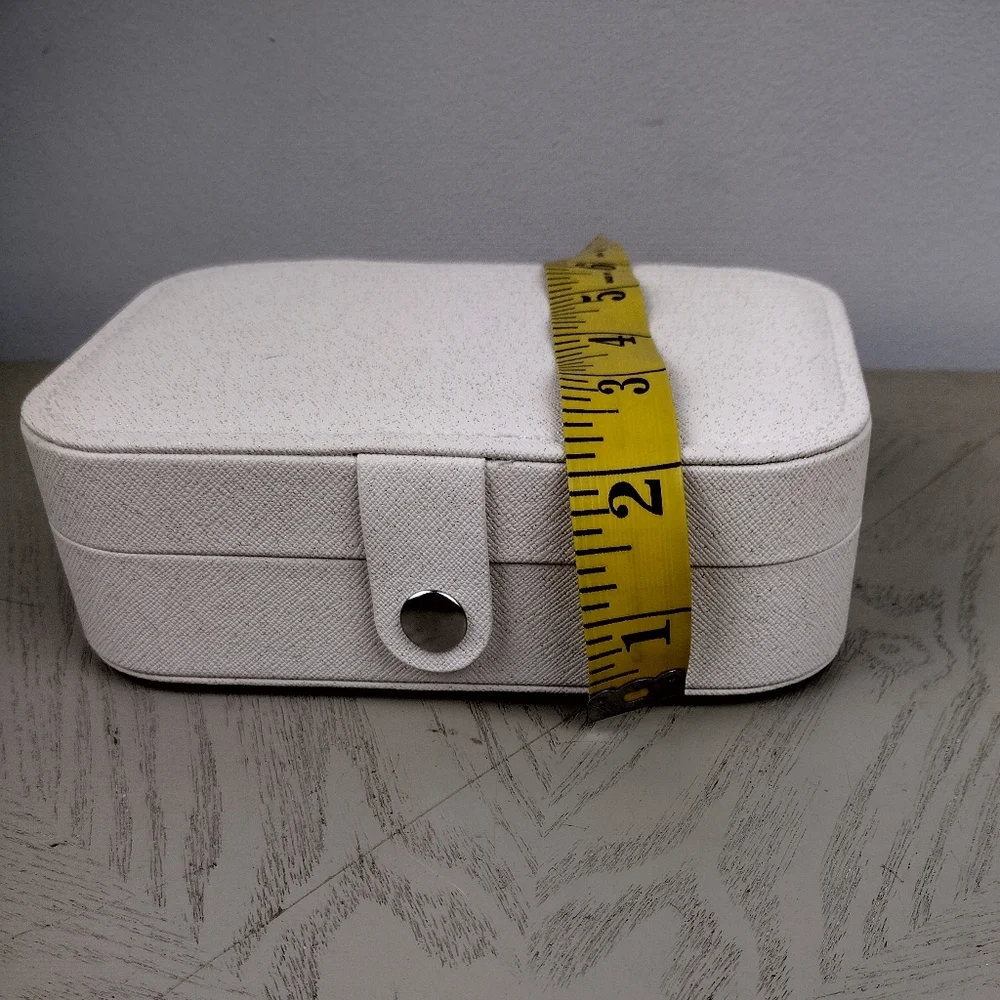 Cream Travel Jewelry Case